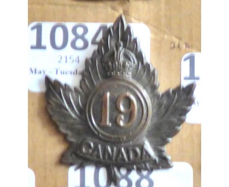 Canada - 19th Infantry Battalion 1915  Officers Cap Badge - Bronze, KC