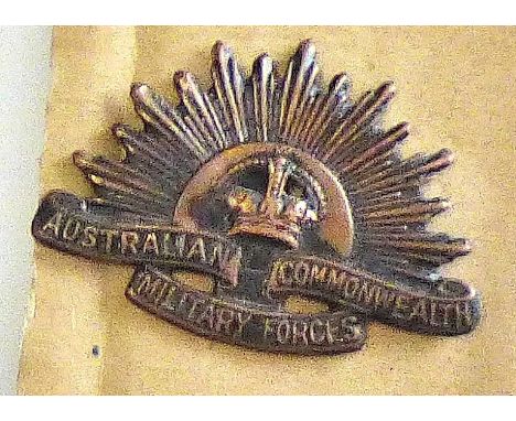 Australian Commonwealth Military Forces Cap Badge - Bronze and collar (Bronzes) KC