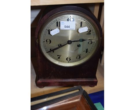 A mantel clock