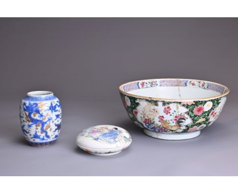 THREE CHINESE PORCELAIN ITEMS, 18/19TH CENTURY. To include an 18th century famille rose punch bowl decorated with chickens an