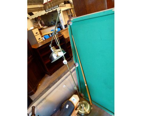 Brass effect adjustable floor lamp 