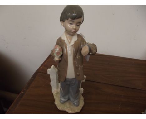 Nao figure, punctual boy with flowers