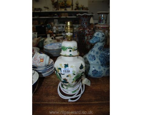 A green Masons ''Mandalay'' Lamp.