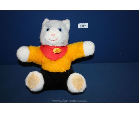 A Steiff cat, (button missing).