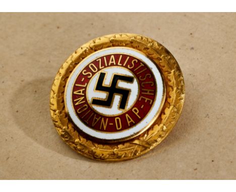 Deutsches Reich 1933 - 1945 - Führende Persönlichkeiten des 3.Reiches : Goldenes Ehrenzeichen der NSDAP aus dem persönlichen 