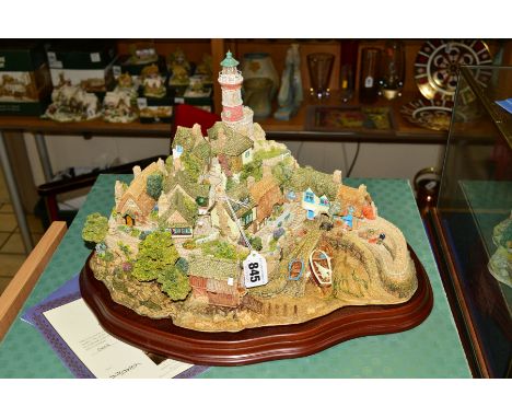 A LARGE BOXED LIMITED EDITION LILLIPUT LANE SCULPTURE, 'Out of the Storm' L2064, No 602/3000, with certificate, leaflet and p