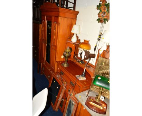 AN EDWARDIAN SATINWOOD THREE PIECE BEDROOM SUITE, comprising of a single mirror door wardrobe, width 101cm x depth 47cm x hei