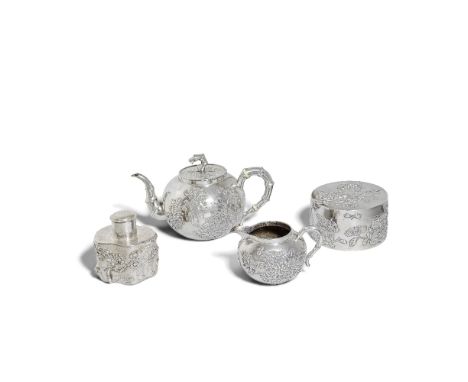 A GROUP OF CHINESE EXPORT SILVER WARESWang Hing and Hung Chong &amp; Co., late 19th centuryComprising: a circular box and cov