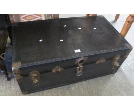 Vintage metal banded travelling trunk. (B.P. 24% incl. VAT)