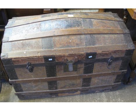 Late 19th/early 20th Century dome topped metal mounted trunk. (B.P. 24% incl. VAT)
