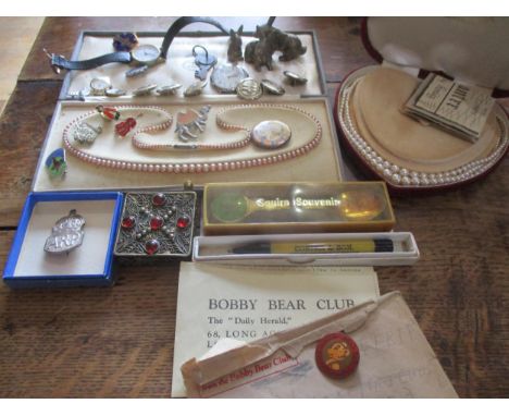 Mixed costume jewellery to include vintage pearls and A.R.P badge, Butlins badge, a Marlow pen, watches 