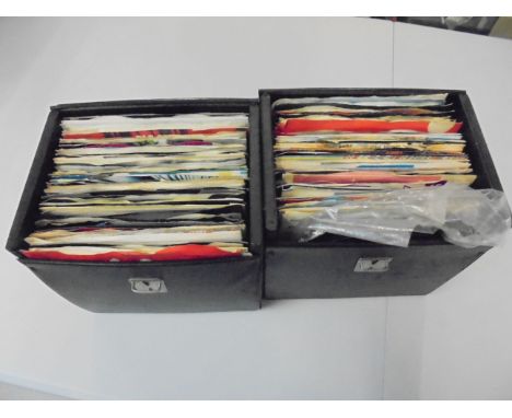 Vinyl - Collection of approx 130 vinyl 7" singles spanning the genres and the decades to include The Who, The Move, Queen, Pi