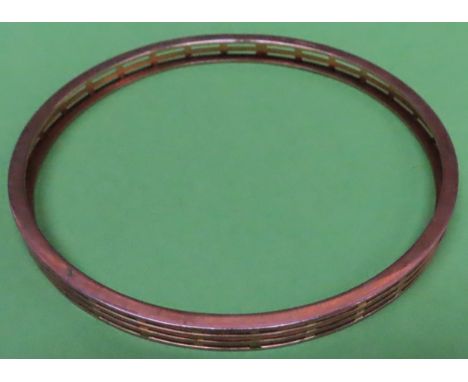 9ct gold bangle. Weight Approx. 13.5g Used condition, unchecked