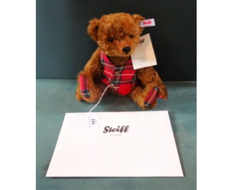 Angus, the Steiff Scottish Bear, limited edition of 2000, 2015 (27cm) with certificate of authenticity, exclusive to Danbury 