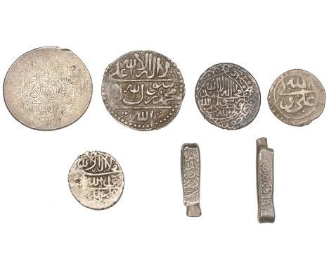 Safavid, Isma‘il I, Shahi, Herat 916h (A 2576; ICV 3631); Larins (2), no mint or date visible (A A2588; ICV 3637); Tahmasp I,
