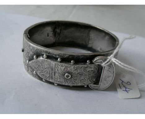 1882 - unusual wide Victorian silver bangle  with ivy leaf decoration and articulated buckle 37.1g    