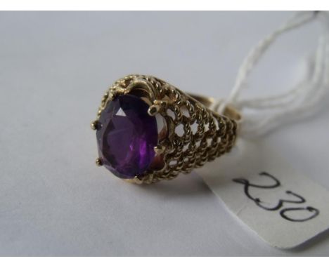 9ct amethyst ring approx size K     