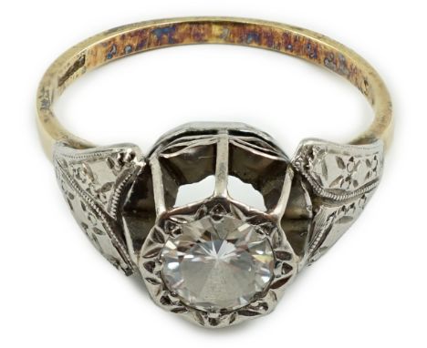 An 18ct gold, platinum and illusion set solitaire diamond ring, with engraved shoulders, size M/N, gross weight 3 grams.**con