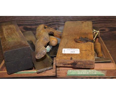 SMALL COLLECTION OF VINTAGE TOOLS