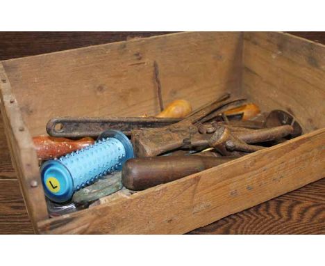 LOT OF VINTAGE TOOLS 
two boxes 