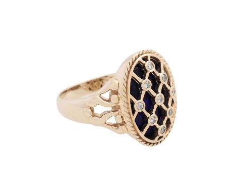 Ring mit blauem Email und Brillanten von zus. ca. 0,13 ct, ca. LGW (I)/P1, GG 14K, 8,6 g, RW: 59, 2. H. 20. Jh., Tragespuren,