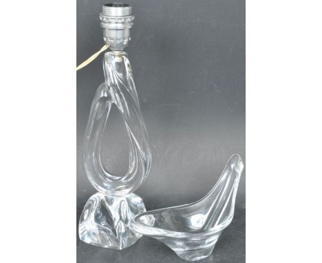 Daum France - A retro vintage 20th century lamp having a square&nbsp; base with hooped barley twist support. Together with a 