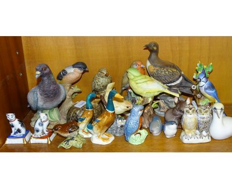 Two Beswick bird figures,&nbsp;Kingfisher 7cm high,&nbsp;Wren and a collection of other ceramic bird ornaments, etc. 