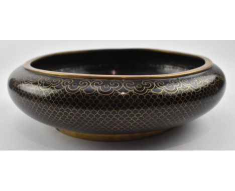 An early 20th century cloisonne brush washer. The circular brush washer decorated with black enamelled fish scale pattern wit