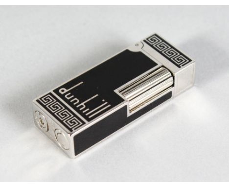 A DUNHILL LIGHTER, No. 21195.