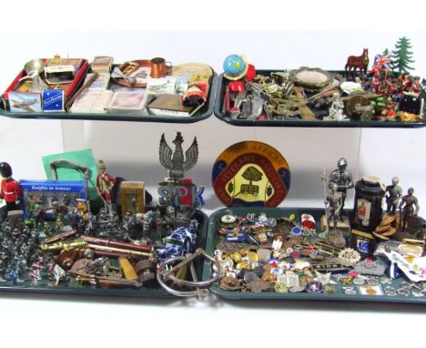 Army related miniature metal soldier figures, 4cm high, various Knights in Armour Westair cased set, small quantity of brassw