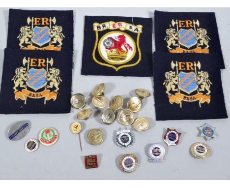 Various British Rail and other related items, to include a quantity of brass buttons, repeat decoration 2cm dia., various ena