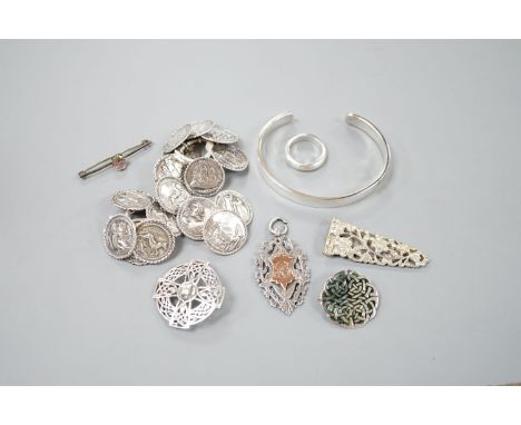 A modern Simon Beer of Lewes open bangle and silver band and assorted sundry jewellery.