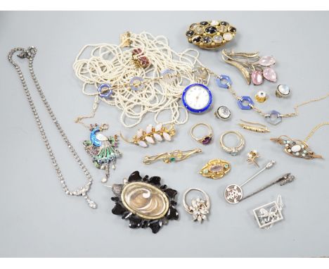 A quantity of mixed Victorian and later jewellery, including yellow metal and white opal scroll bar brooch, 18ct dress stud, 