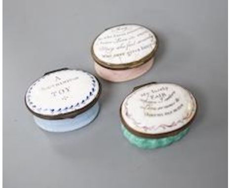 Three South Staffordshire enamel patch boxes, late 18th century, 4.3cminscribed ‘ A Southampton toy’, ‘My lovely Fair…’ and ‘
