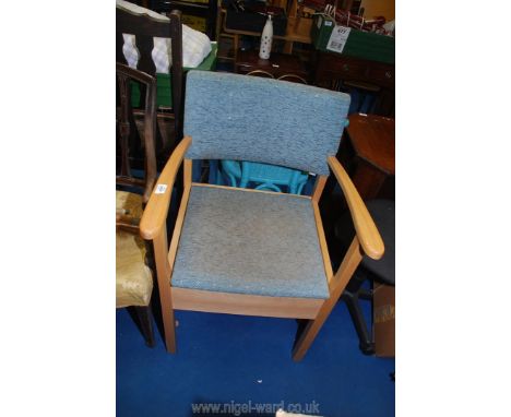 Upholstered commode chair