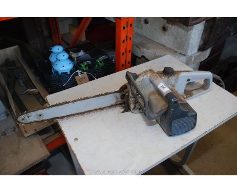 A Bestgreen BG1900T electric chainsaw (sold as seen, no lead present).