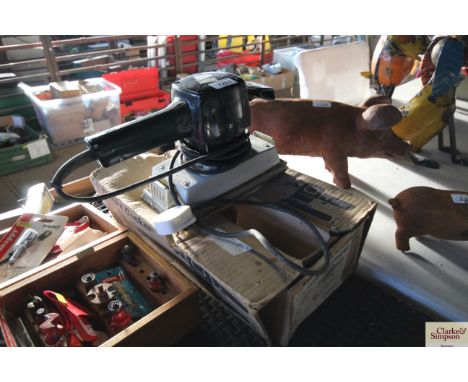 A Black &amp; Decker finishing sander