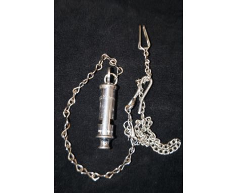 The metropolitan vintage whistle with chain