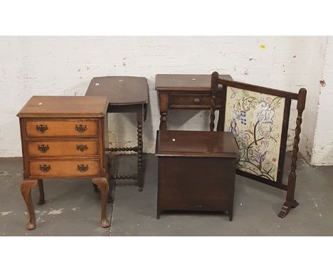 A oak drop leaf table fire screen oak box and a single drawer side table.