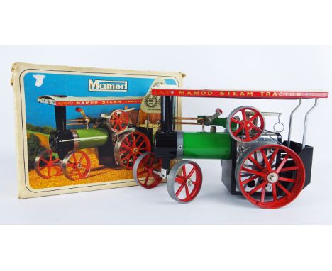 Mamod Steam Traction Engine T.E.1a with steering extension and leaflets in original box.