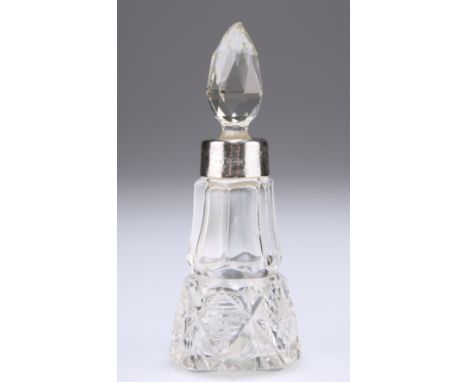 A GEORGE V SILVER-MOUNTED CUT-GLASS SCENT BOTTLE, Birmingham 1923,&nbsp;the body with hobnail cutting within diamonds and sur