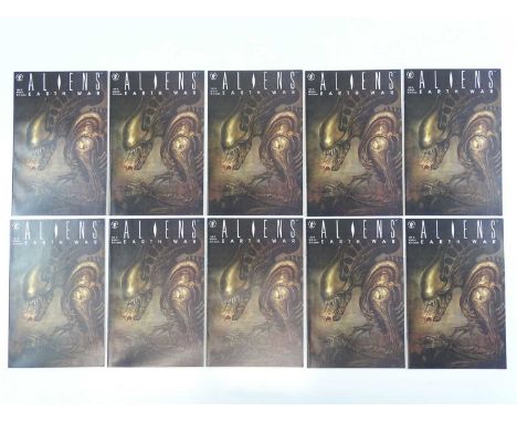 ALIENS: EARTH WAR #1 - (10 in Lot) - (1990 - DARK HORSE) - First Printing - Ten (10) #1 issues for the Dark Horse Limited Ser