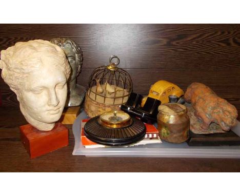 VINTAGE COLLECTABLES 
including 3D viewer, vintage wind up toy, lion figures, two head busts etc
