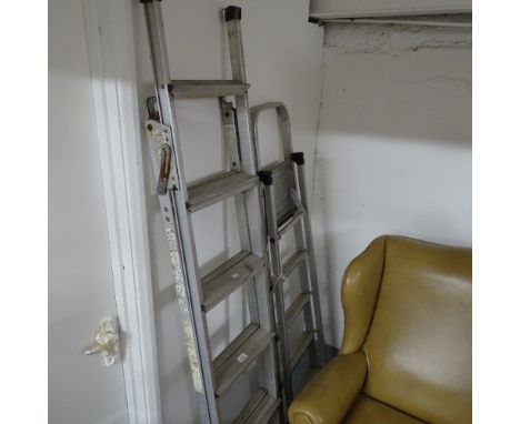 2 aluminium step ladders 