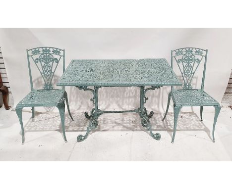 Cast metal painted garden table and six chairs with pierced floral decoration (7)&nbsp;Condition ReportTable - H. 71cm x L. 1