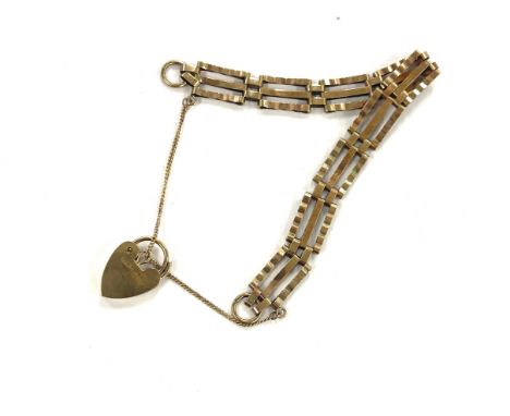 9ct Gold ladies gate bracelet, hallmarked total weight 7.4grams 