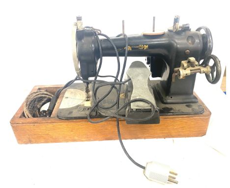 Vintage Willcox and Gibbs sewing machine 