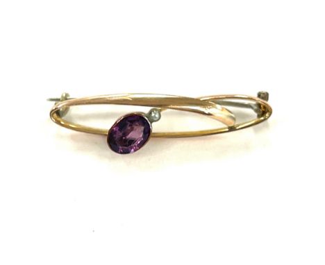 14ct Gold amethyst and seed pearl metal pin brooch total weight 2.7g 