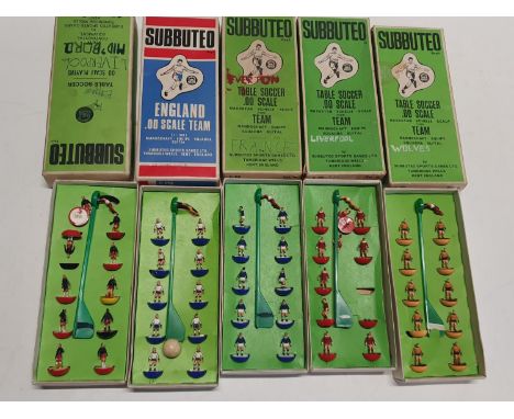 A selection of vintage Subbuteo teams (unchecked) 