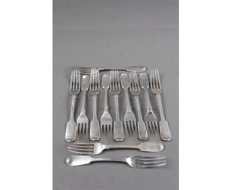 Eleven silver fiddle pattern dessert forks and one other similar silver dessert fork, 17.1oz troy approx